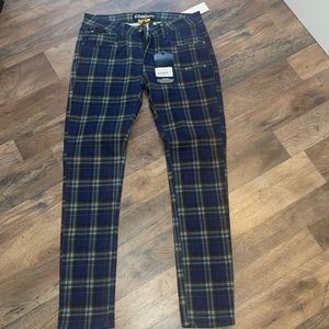 Men’s plaid denim